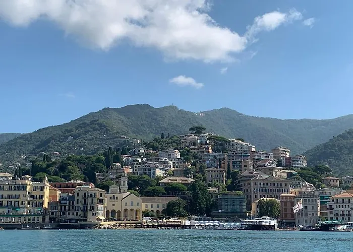 La Nave Sospesa * Rapallo