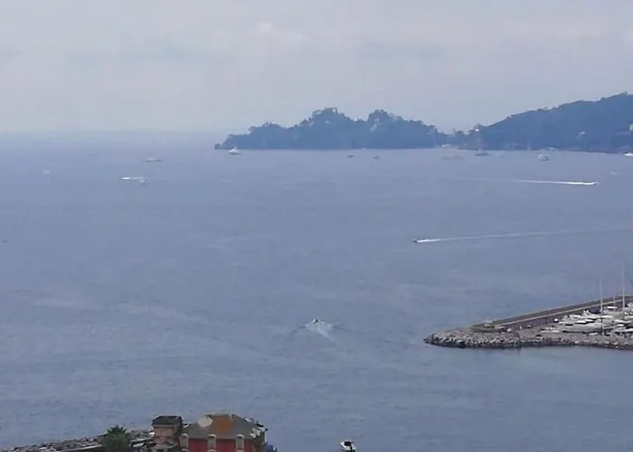 La Nave Sospesa Rapallo